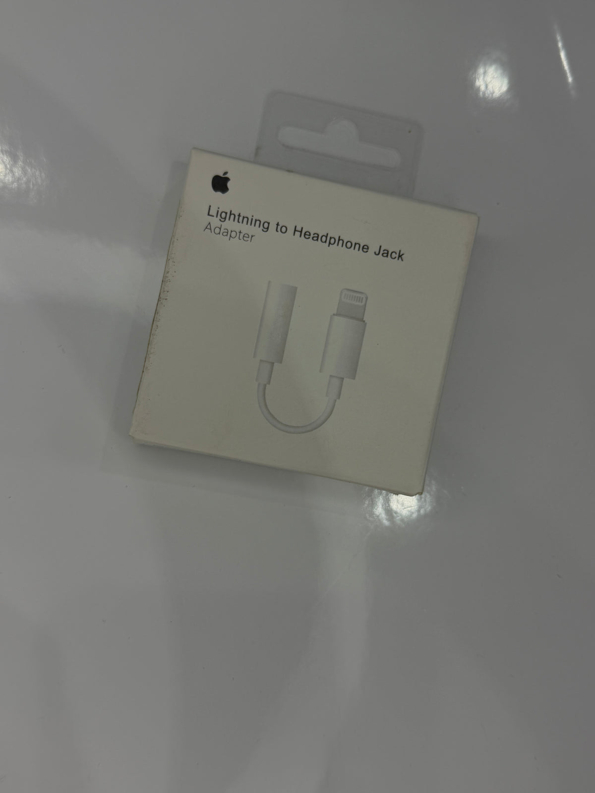 Lightning to heardphone jack