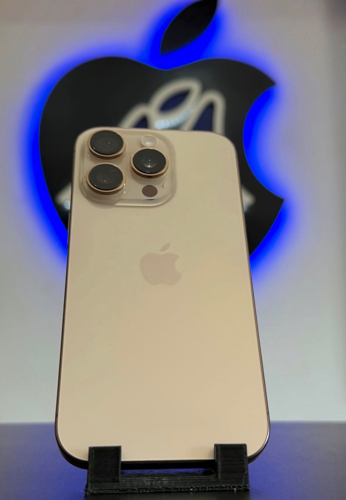 IPhone 16 pro tester