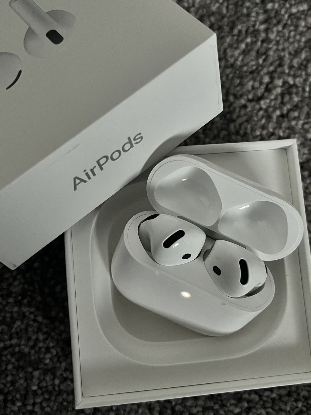 Airpods 4 ANC