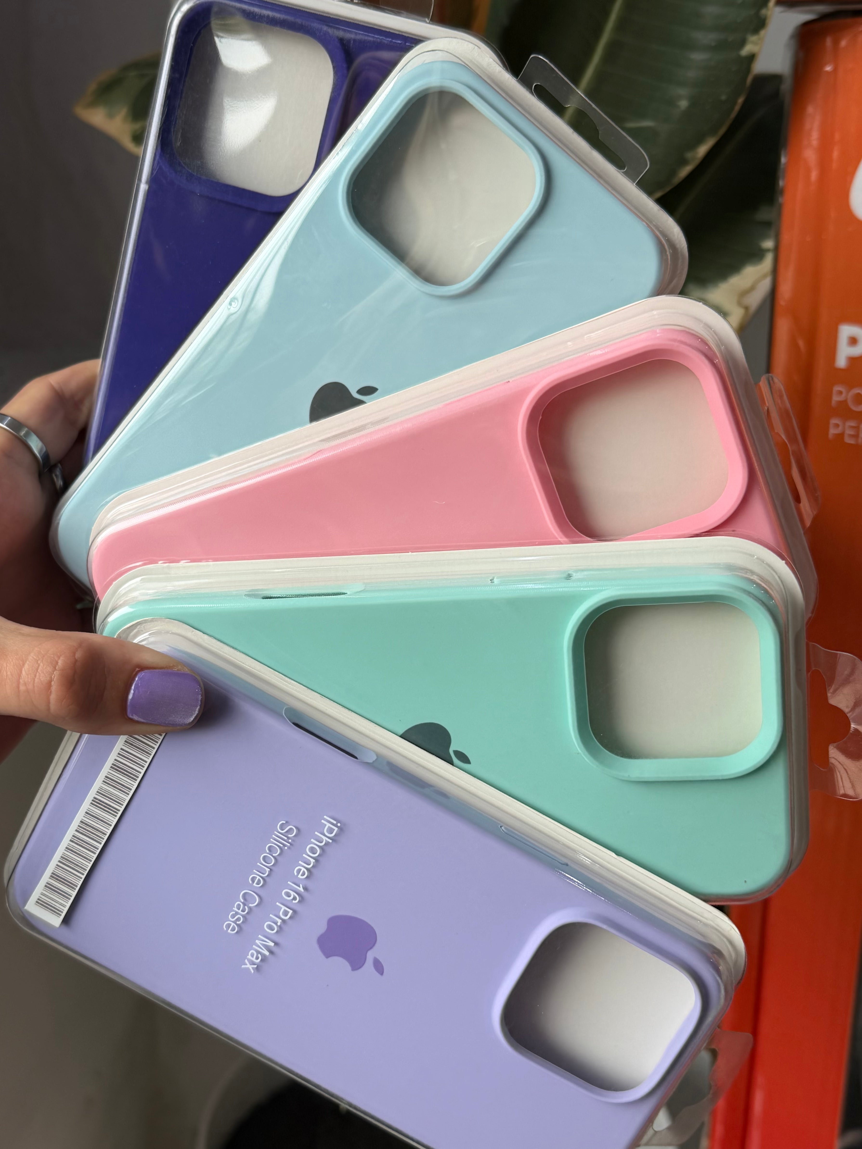 Silícone case 16 Pro Max