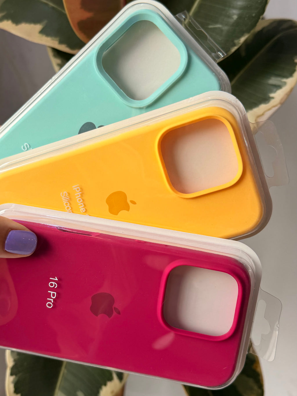 Silicone case 16 Pro
