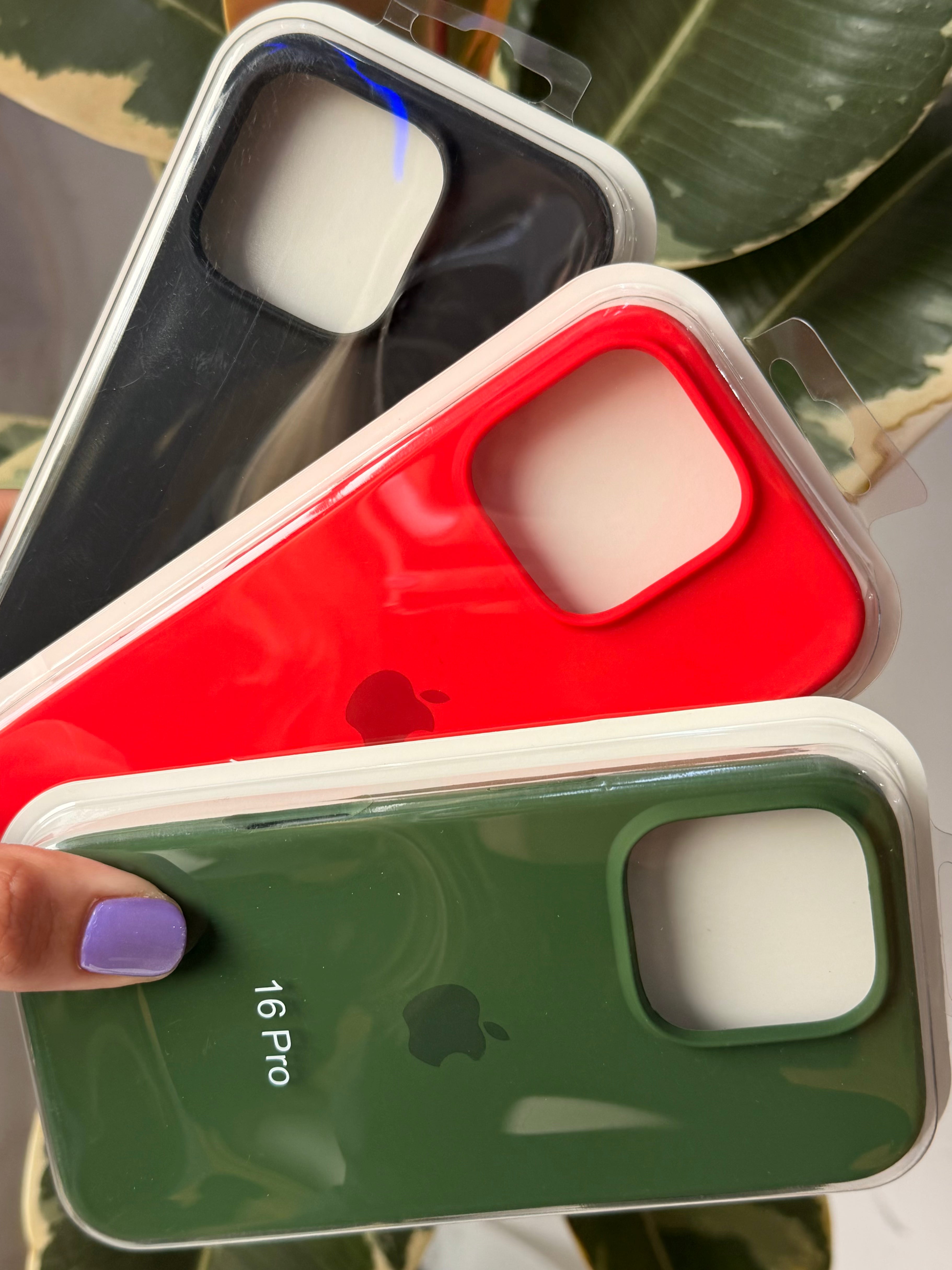Silicone case 16 Pro
